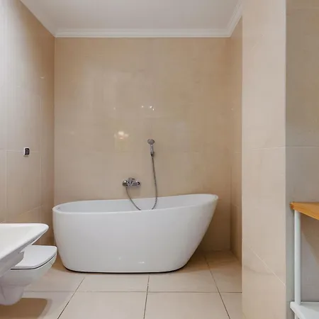 Yacht Mansion - Premium View *