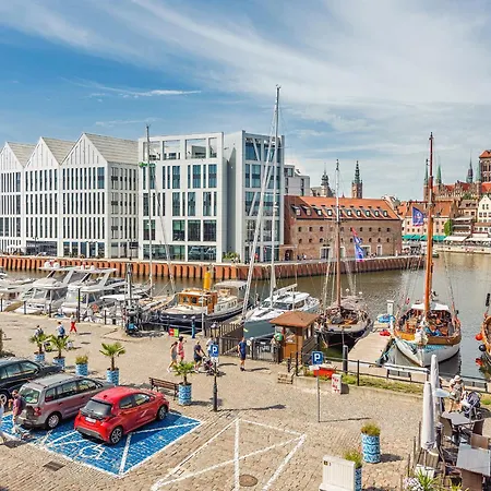 Yacht Mansion - Premium View Lägenhet Gdańsk