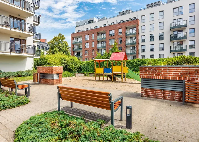 Yacht Mansion - Premium View